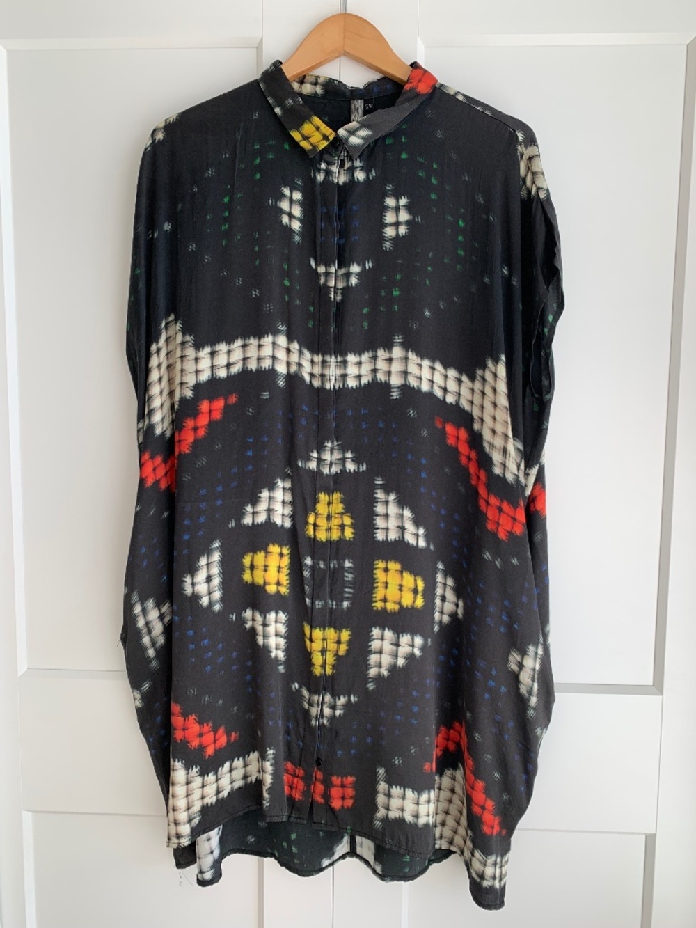 Elk 100% silk Retro Abstract Print Bat Sleeve Top Women's Size M